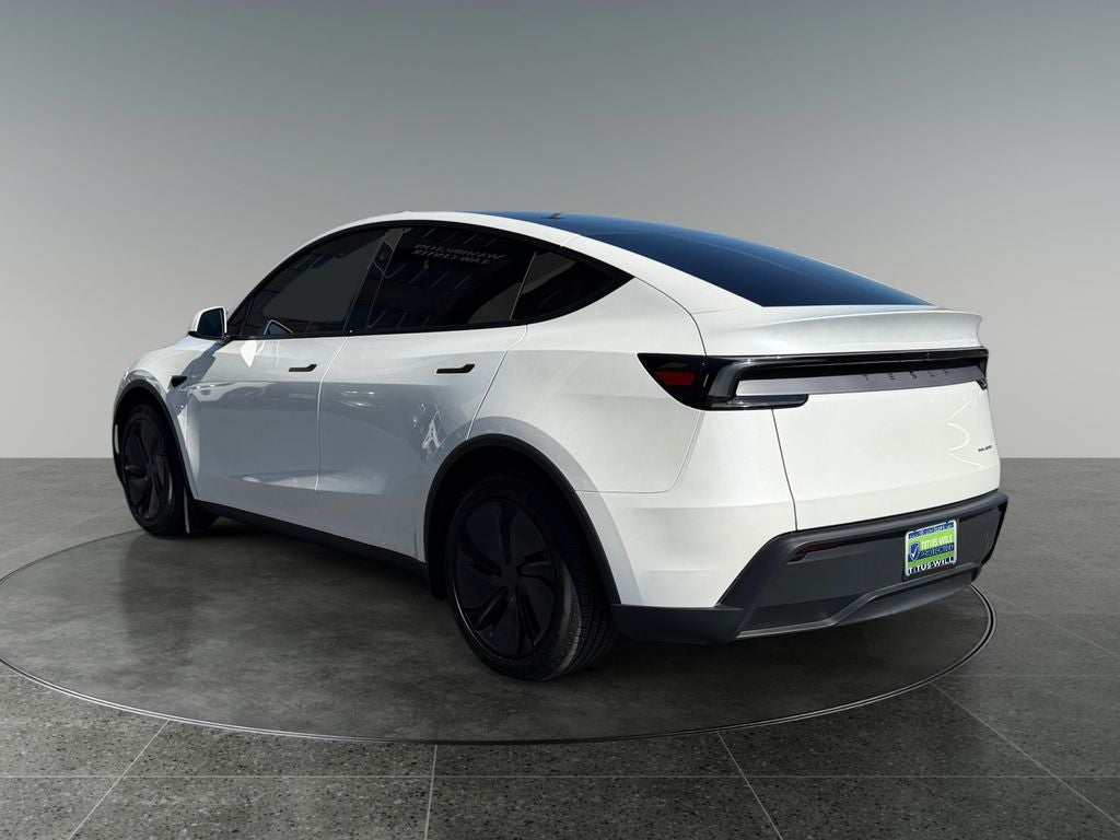 2026 Tesla Model Y Base