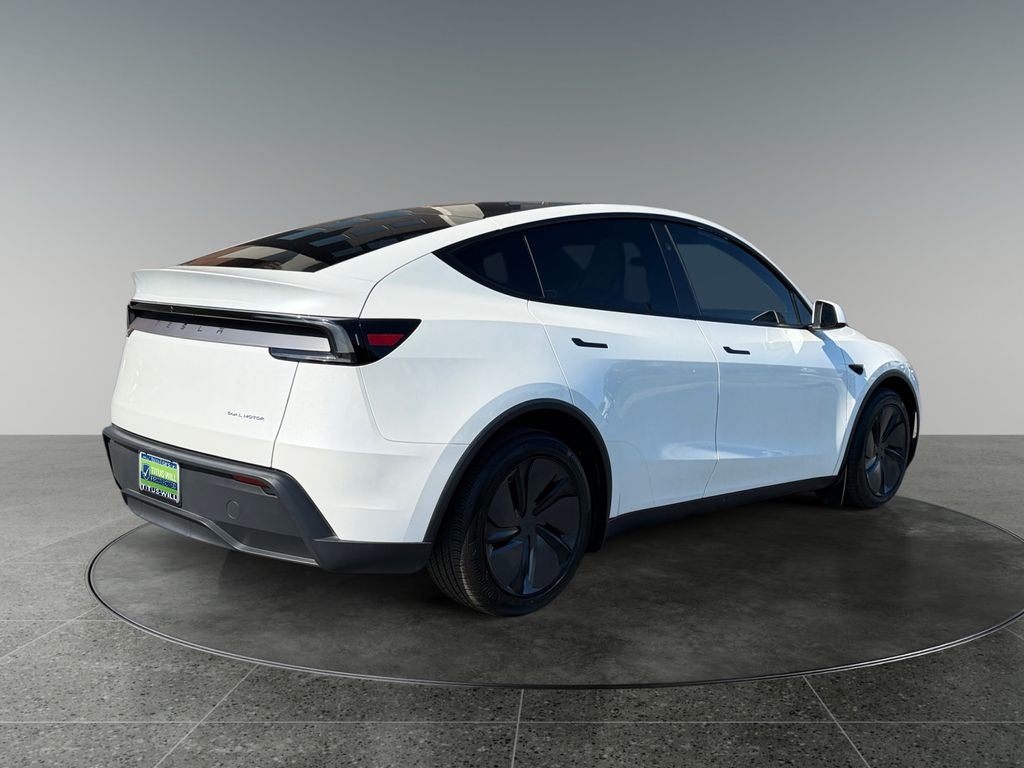 2026 Tesla Model Y Base