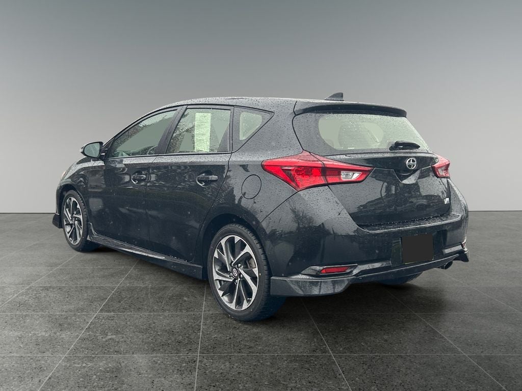 2016 Scion iM Base