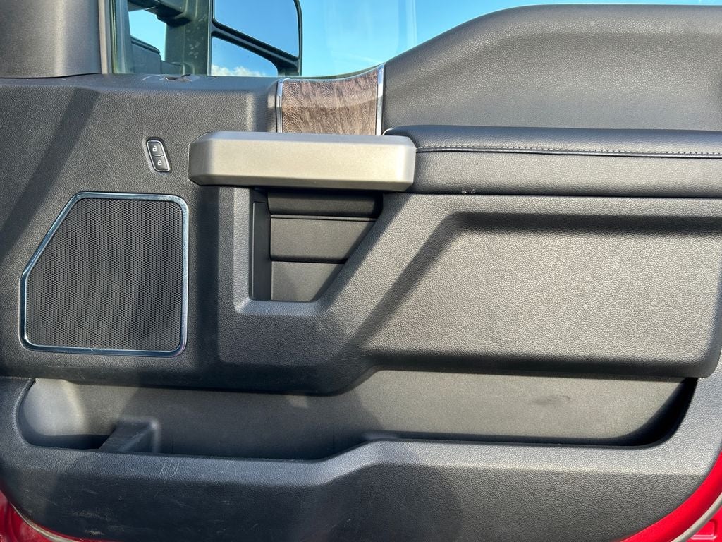 2019 Ford F-350SD Lariat SRW Lifted