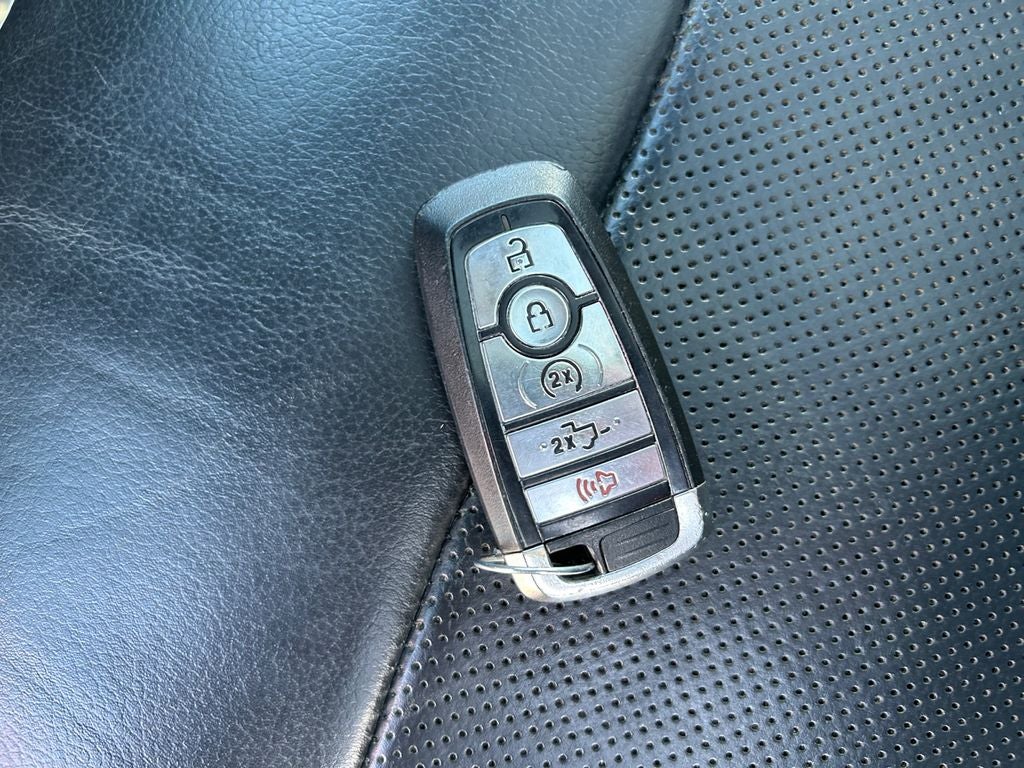 2019 Ford F-350SD Lariat SRW Lifted