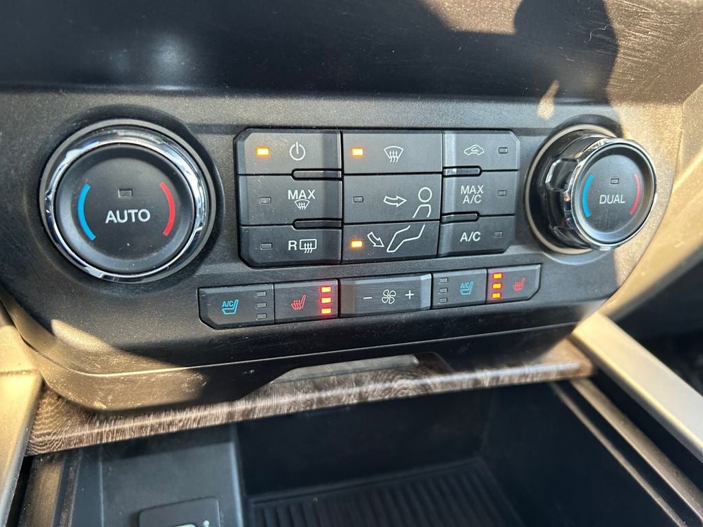 2019 Ford F-350SD Lariat SRW Lifted
