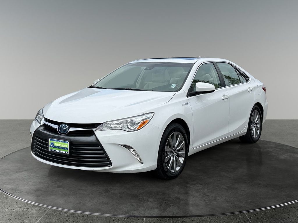 2016 Toyota Camry Hybrid XLE