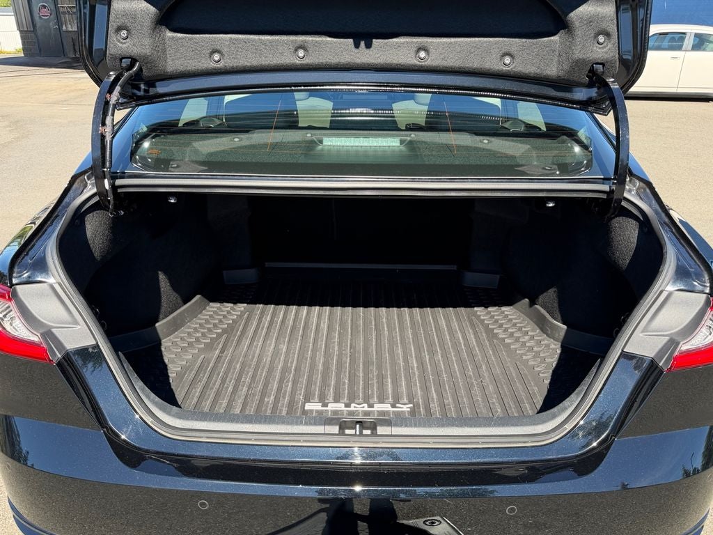 2025 Toyota Camry XLE Hybrid AWD