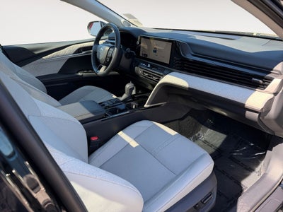 2025 Toyota Camry XLE Hybrid AWD