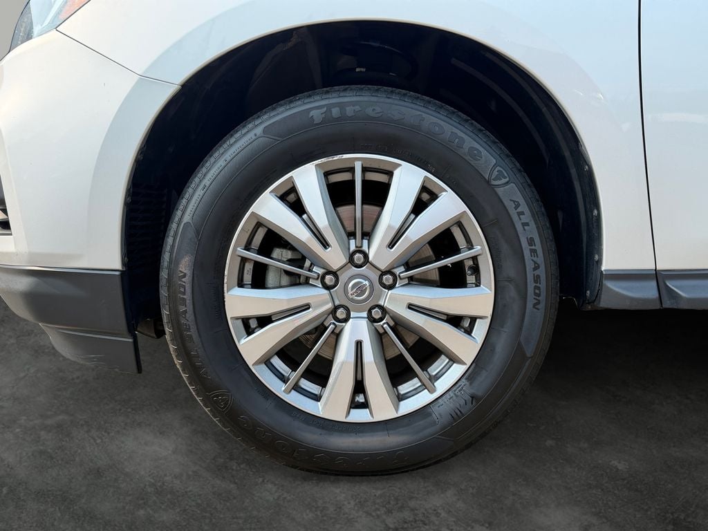 2019 Nissan Pathfinder SL