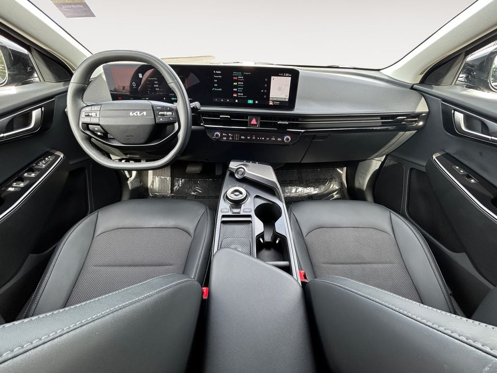 2025 Kia EV6 Light