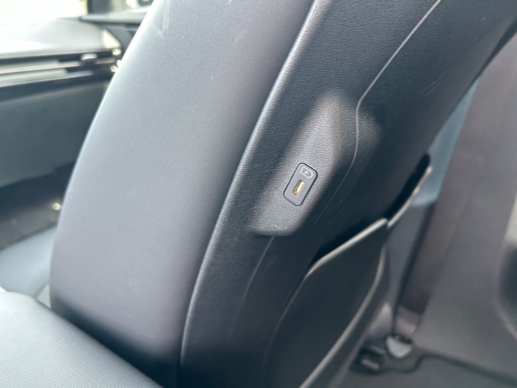 2025 Kia EV6 Light