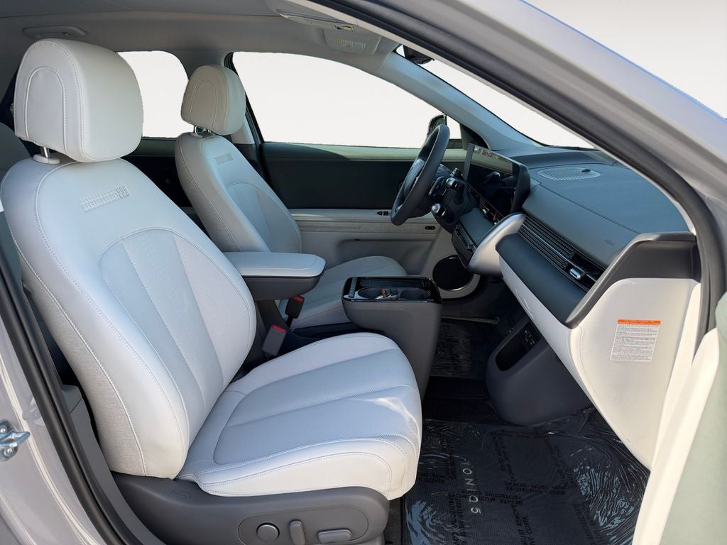 2025 Hyundai IONIQ 5 Limited - Photo 25