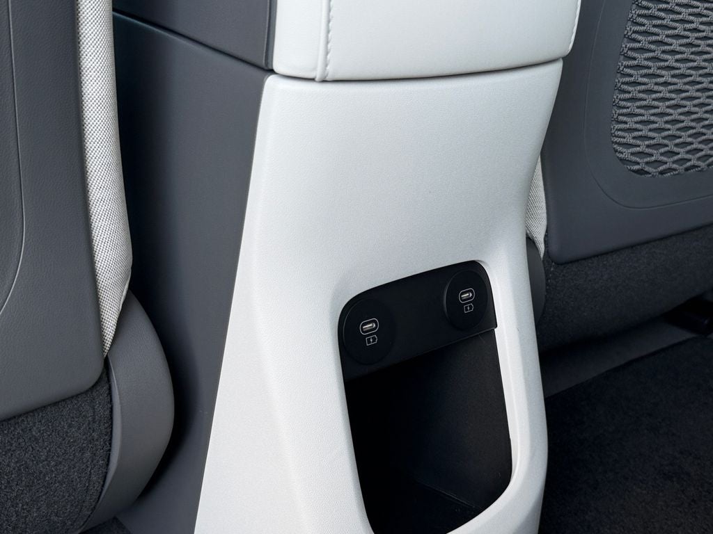 2025 Hyundai IONIQ 5 Limited - Photo 33