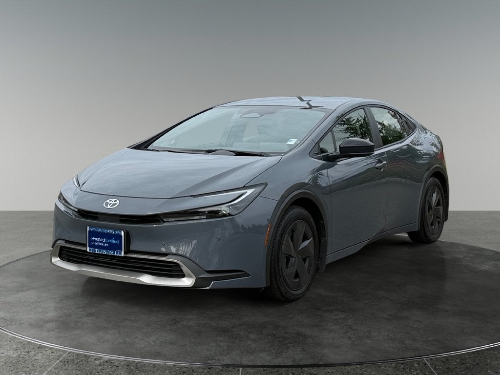 2025 Toyota Prius Plug-In Hybrid SE