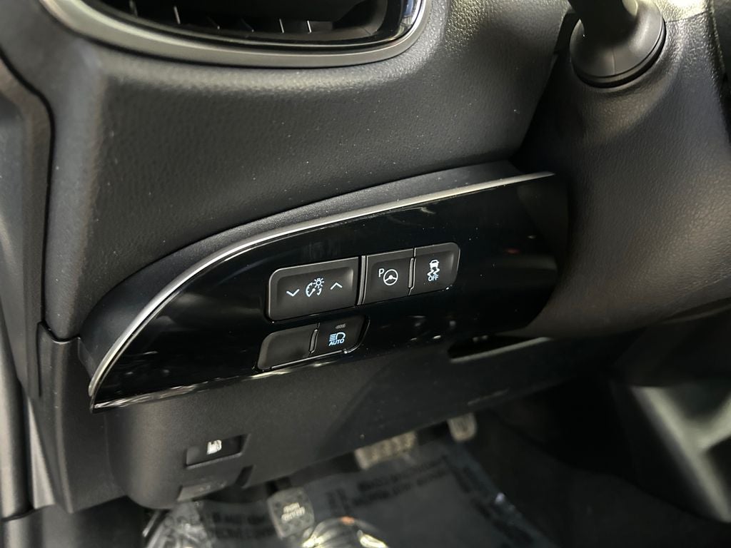 2022 Toyota Prius Base