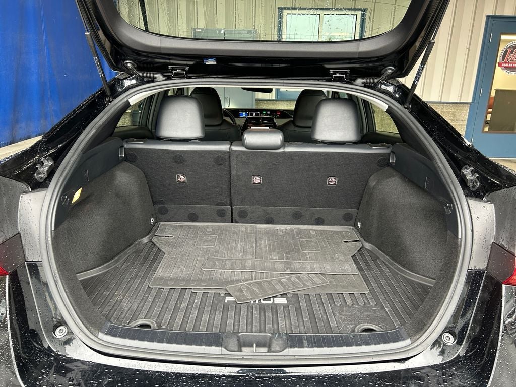 2022 Toyota Prius Base