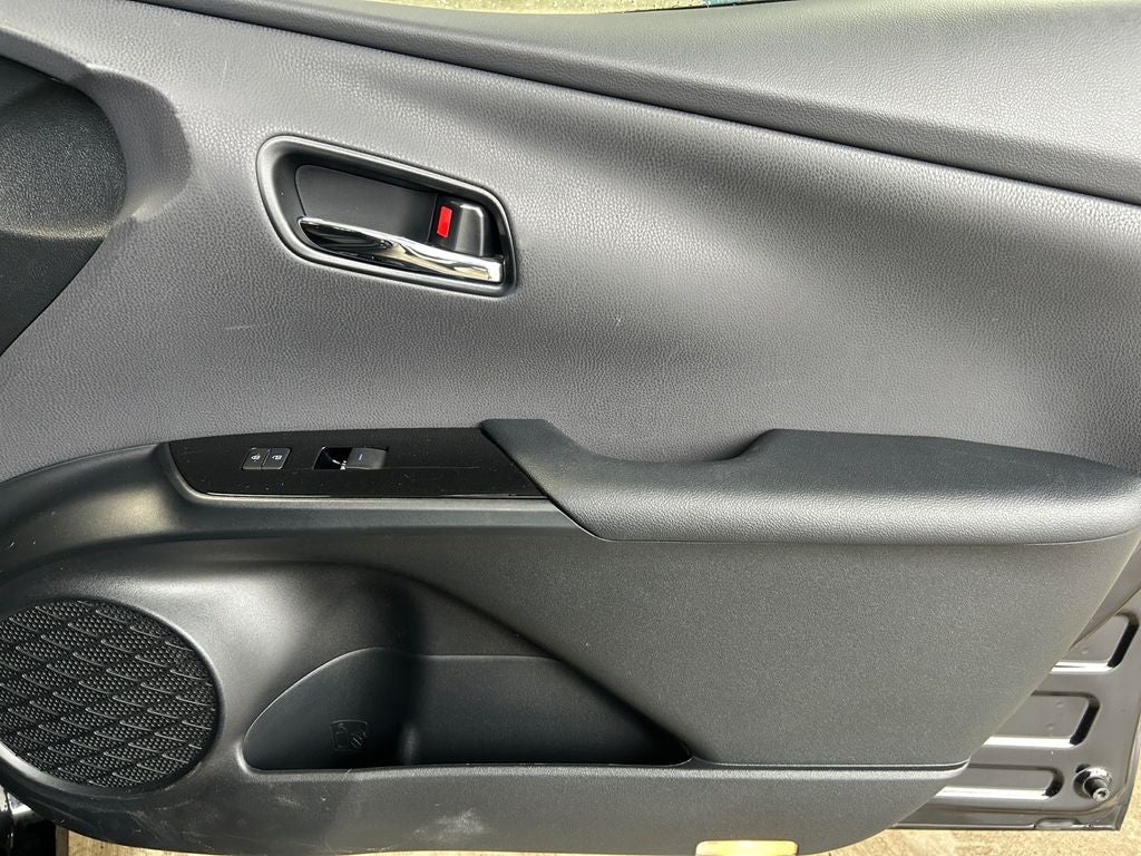 2022 Toyota Prius Base