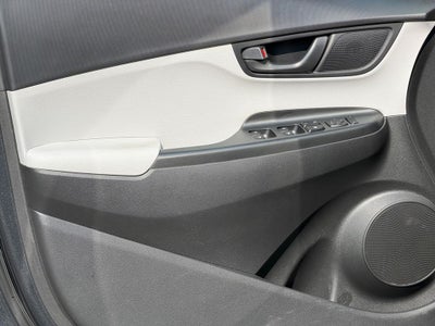 2022 Hyundai Kona SE