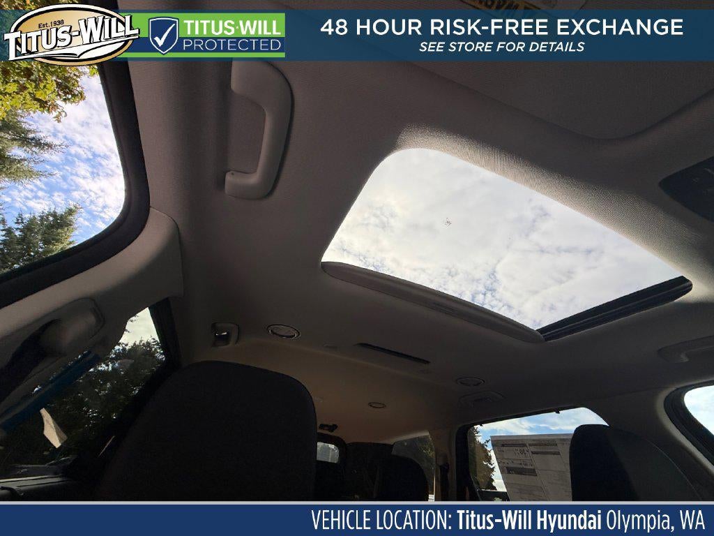 2027 Hyundai Palisade Hybrid SEL Premium 8P