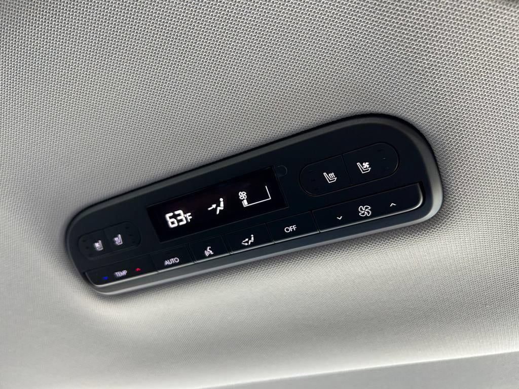 2026 Hyundai Palisade Hybrid SEL Premium 8P