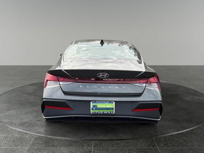 2026 Hyundai Elantra SE