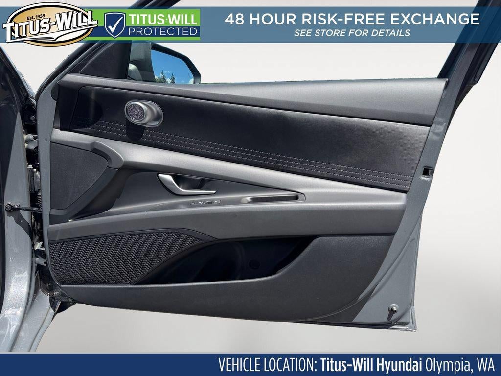 2026 Hyundai Elantra SE