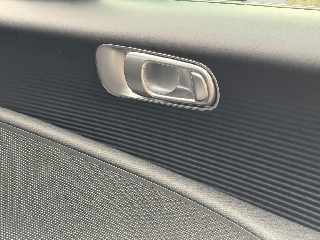 2024 Hyundai IONIQ 6 SE