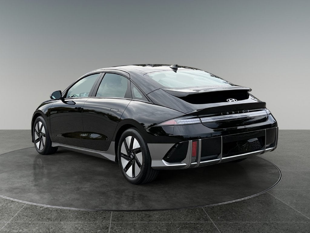 2024 Hyundai IONIQ 6 SE