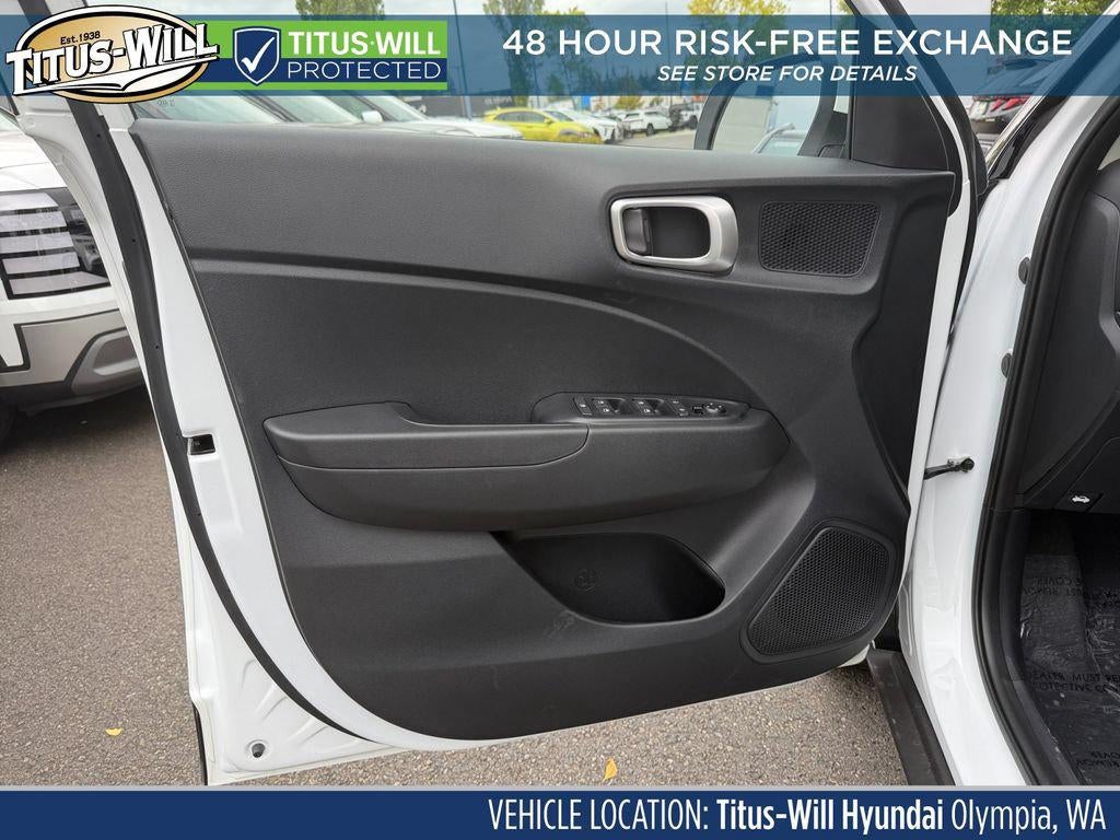 2026 Hyundai Venue SE