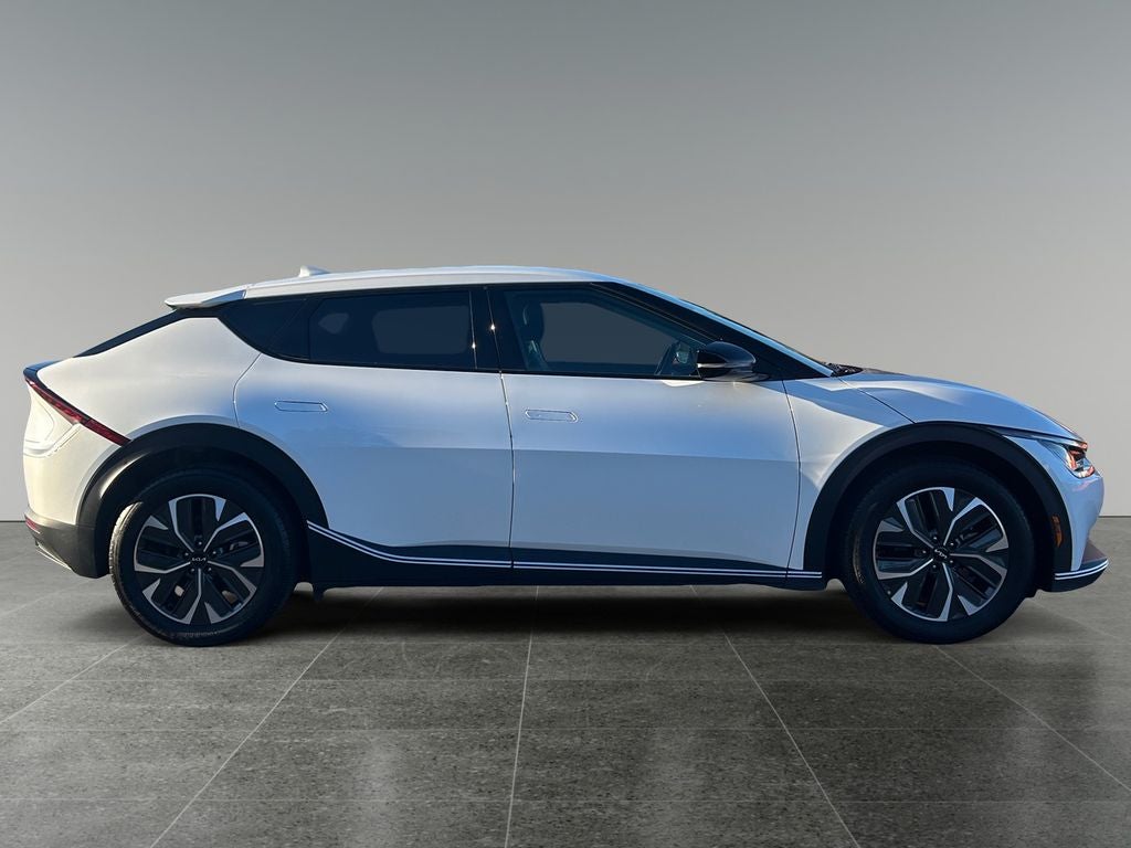 2024 Kia EV6 Light