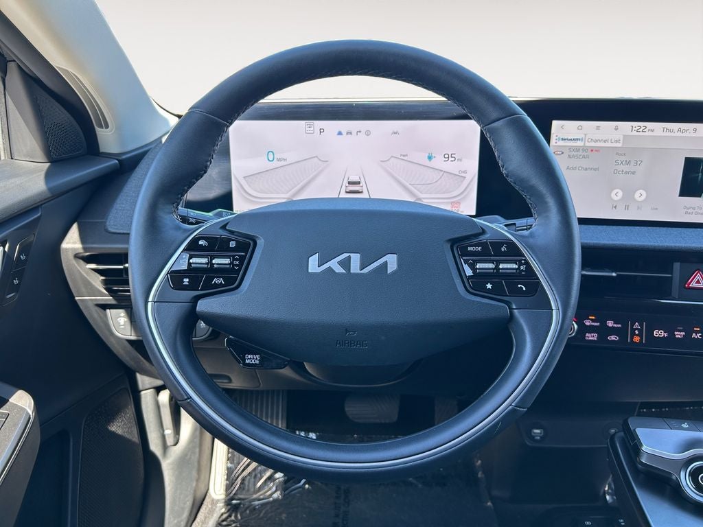 2024 Kia EV6 Light