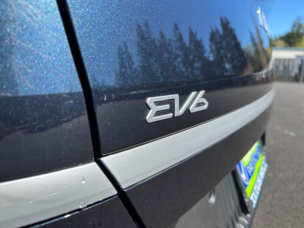 2024 Kia EV6 Light