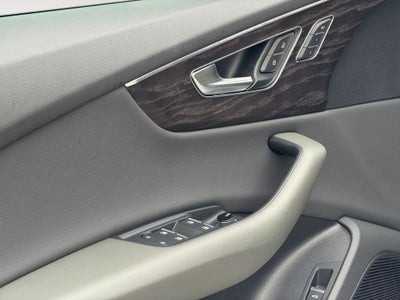 2021 Audi Q8 55 Prestige quattro