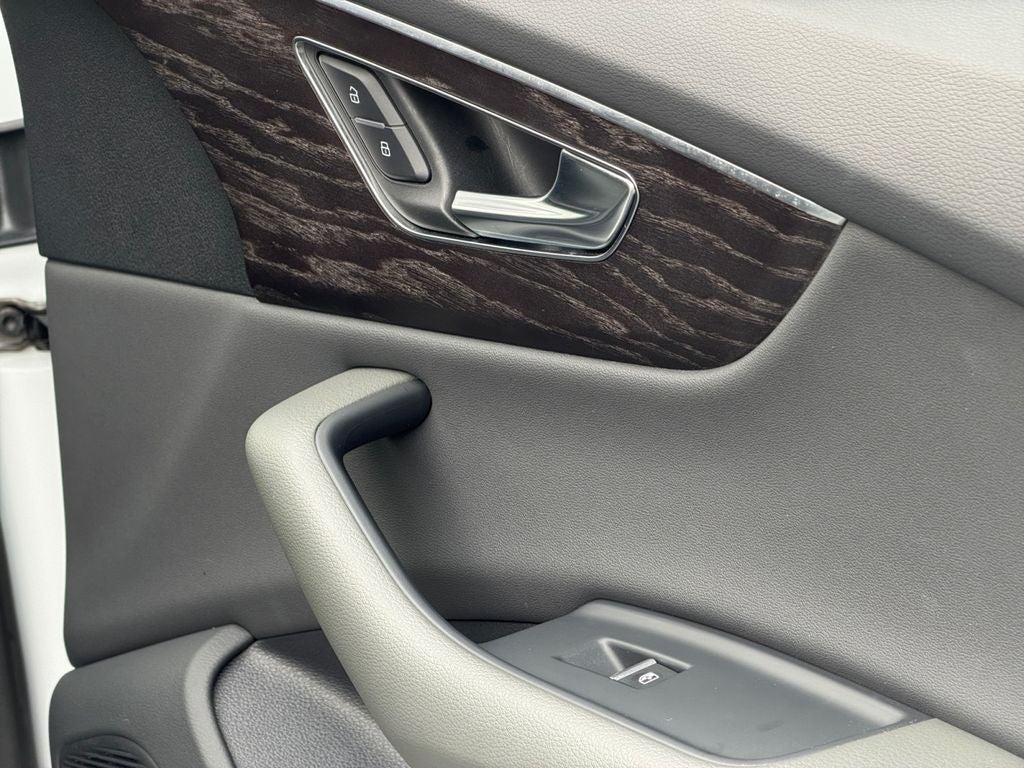 2021 Audi Q8 55 Prestige quattro