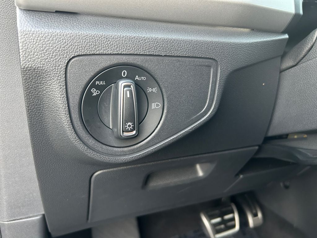 2021 Volkswagen Atlas Cross Sport 3.6L V6 SEL Premium R-Line