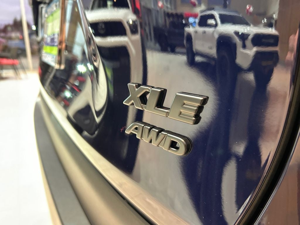 2025 Toyota RAV4 XLE