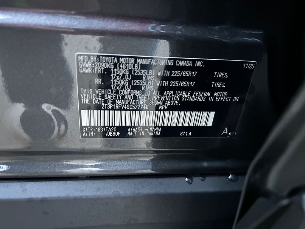 2025 Toyota RAV4 XLE