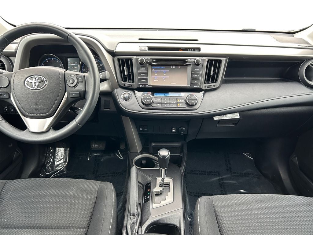 2017 Toyota RAV4 XLE 1 Owner Local