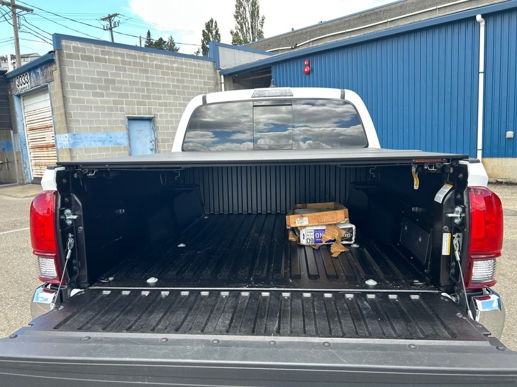 2022 Toyota Tacoma SR5 V6