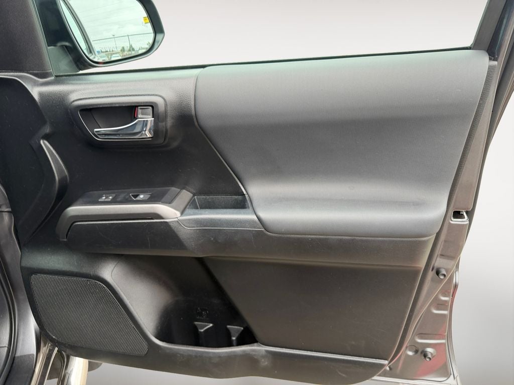 2022 Toyota Tacoma TRD Off-Road V6