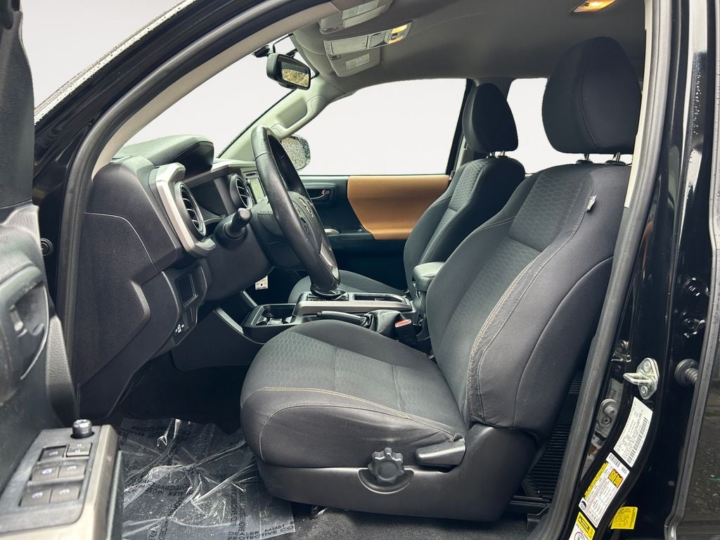 2017 Toyota TACOMA SR5 SR5