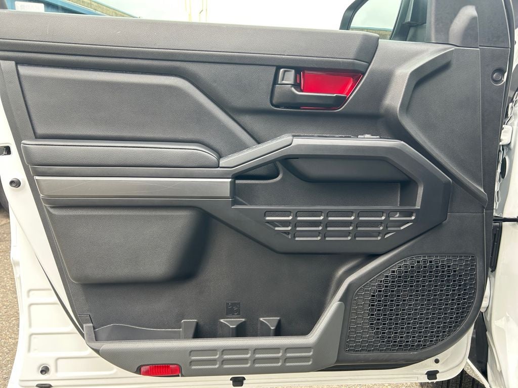 2025 Toyota TACOMA SR5 SR5