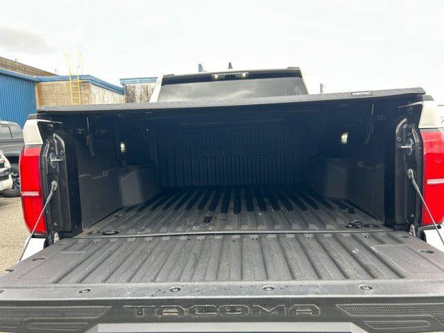 2025 Toyota TACOMA SR5 SR5