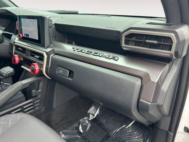 2025 Toyota TACOMA SR5 SR5