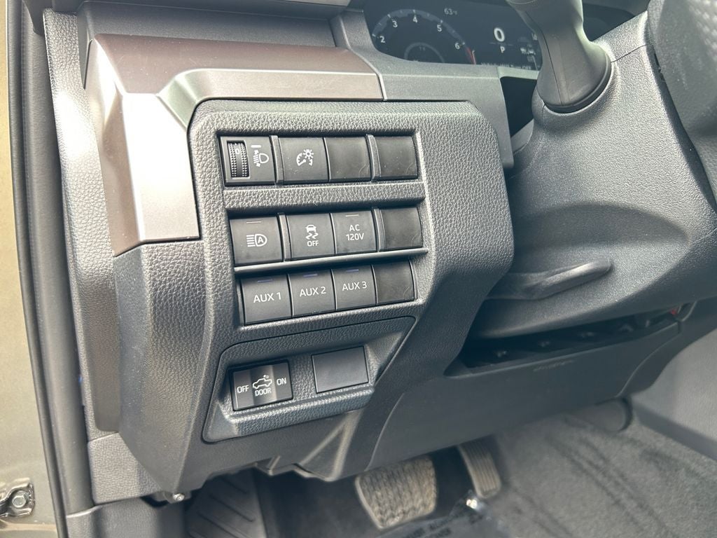 2024 Toyota TACOMA TRD OFFRD TRD Off-Road 1 OWNER