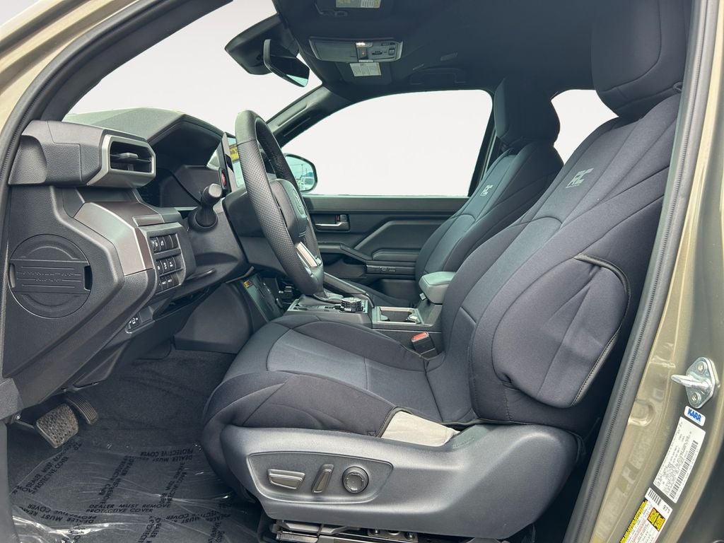 2024 Toyota TACOMA TRD OFFRD TRD Off-Road 1 OWNER