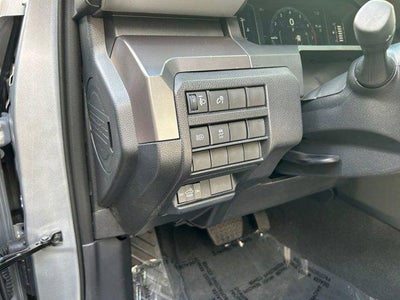 2025 Toyota TACOMA SR5 SR5