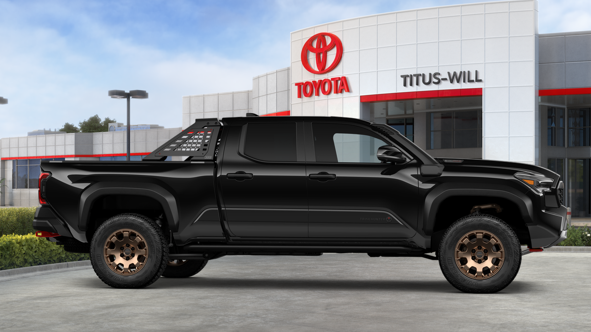 2026 Toyota Tacoma i-FORCE MAX Trailhunter