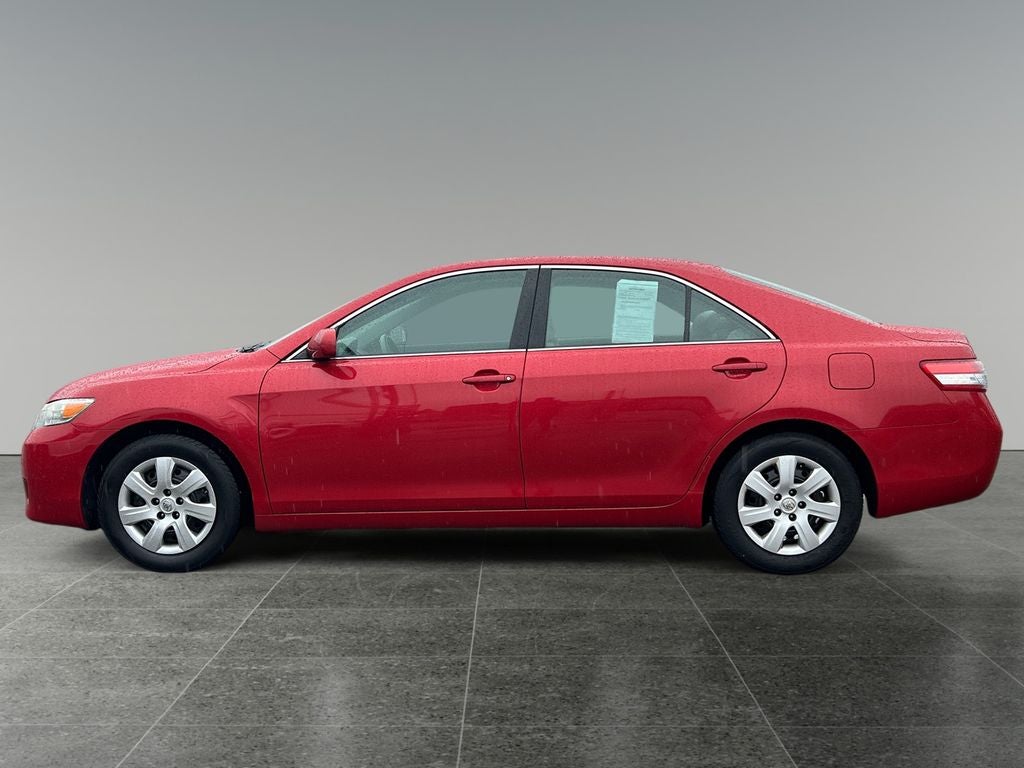 2011 Toyota CAMRY LE