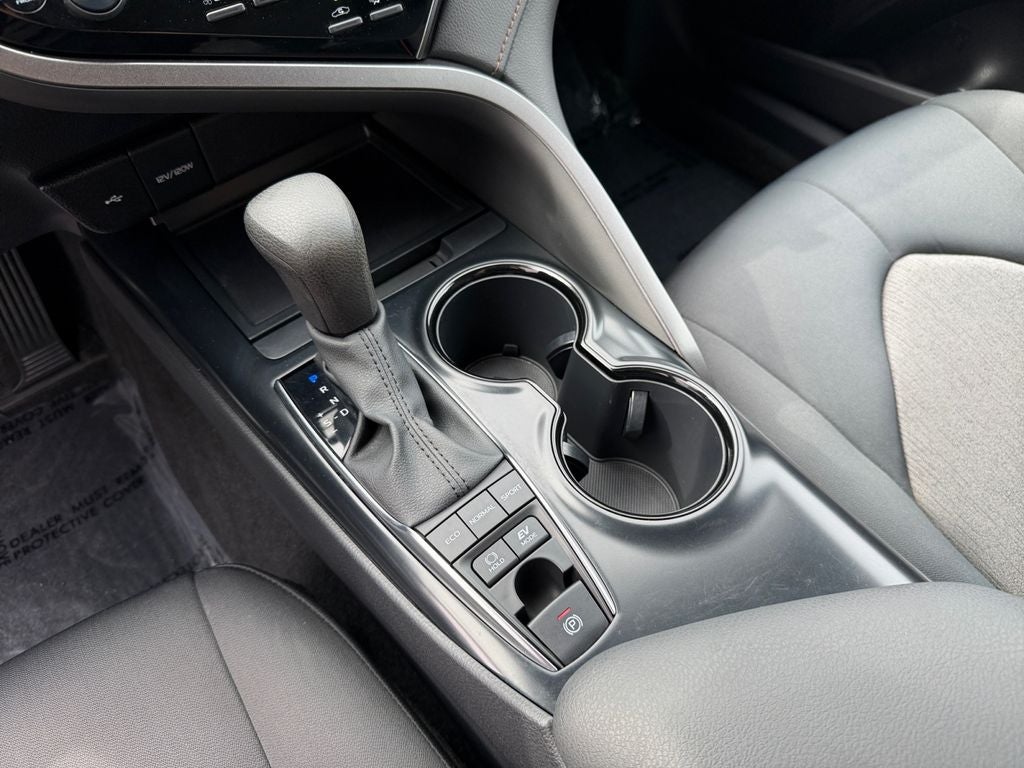2020 Toyota Camry Hybrid LE