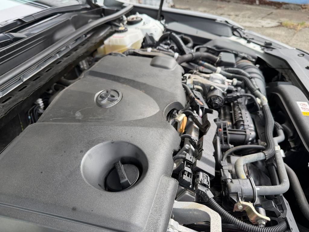 2020 Toyota Camry Hybrid LE