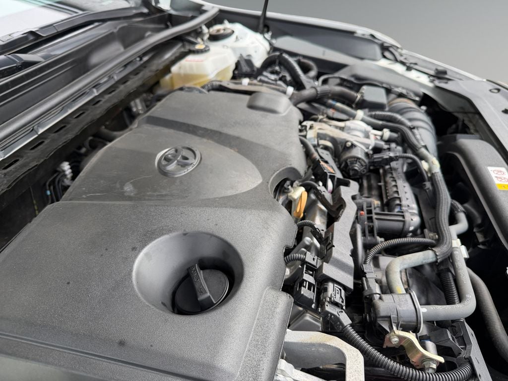 2020 Toyota Camry Hybrid LE