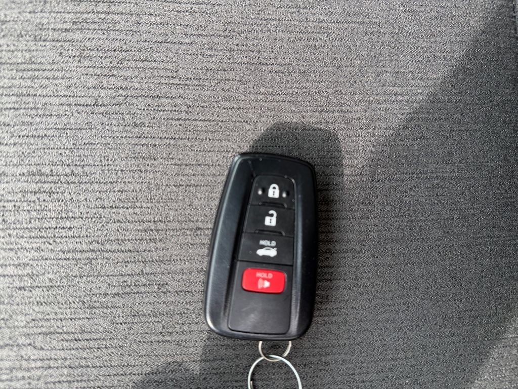 2020 Toyota Camry Hybrid LE